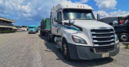 Regional flatbed CDL-A driver job in St. Augustine FL with guaranteed weekend home time